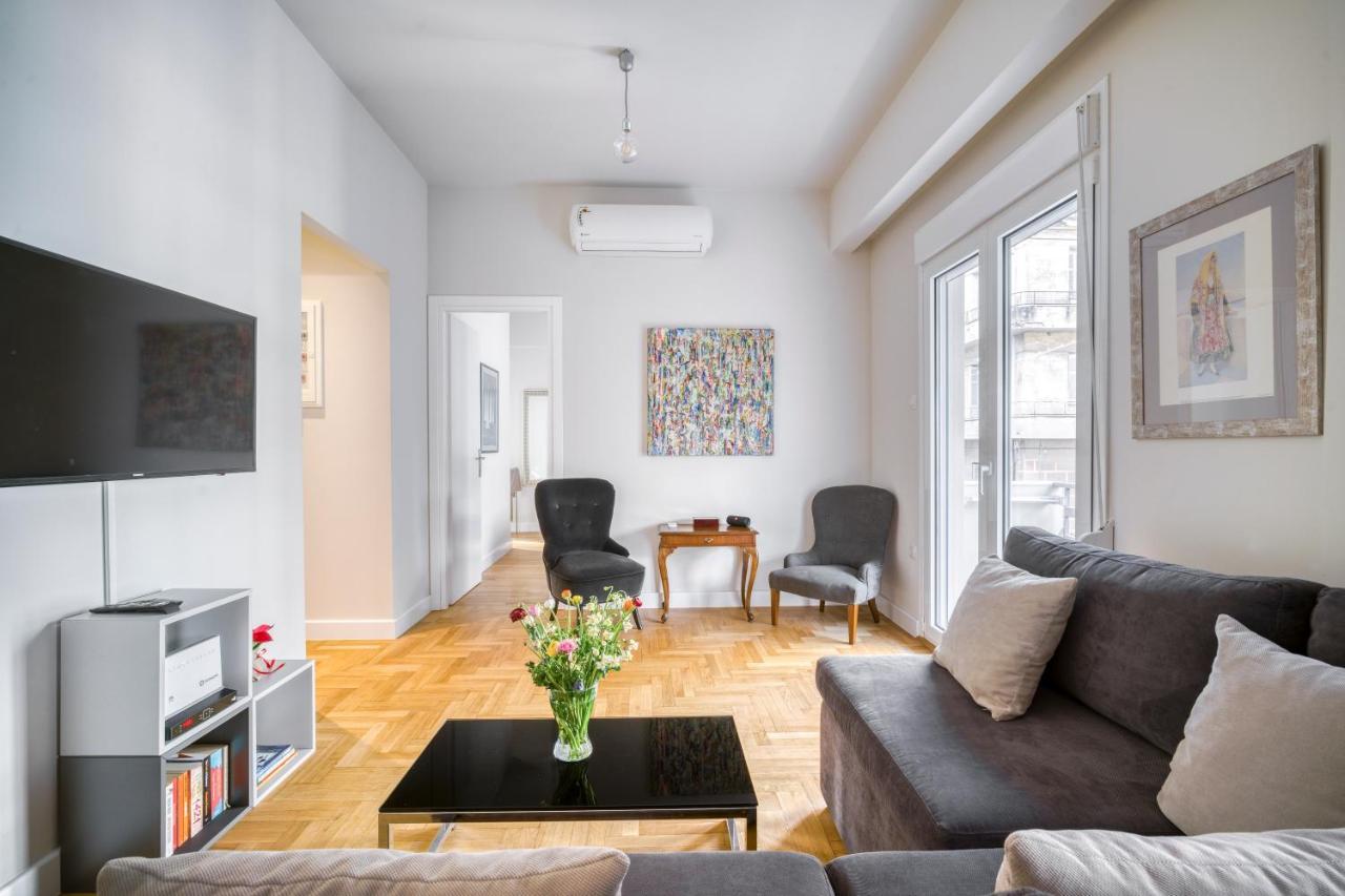Lovely Sunlit Central Athens 2 Bedroom 2 Bathroom Condo ภายนอก รูปภาพ