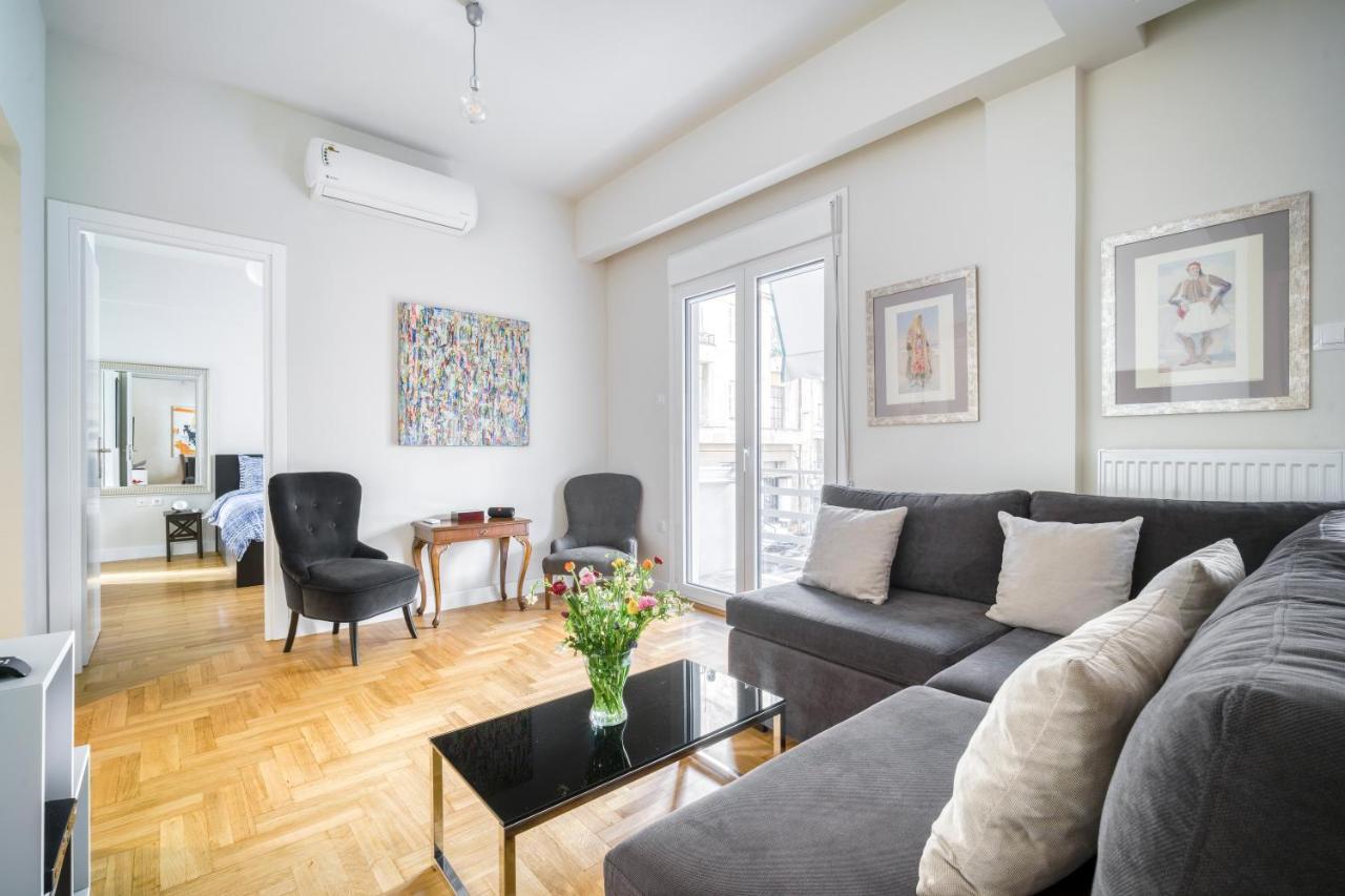 Lovely Sunlit Central Athens 2 Bedroom 2 Bathroom Condo ภายนอก รูปภาพ