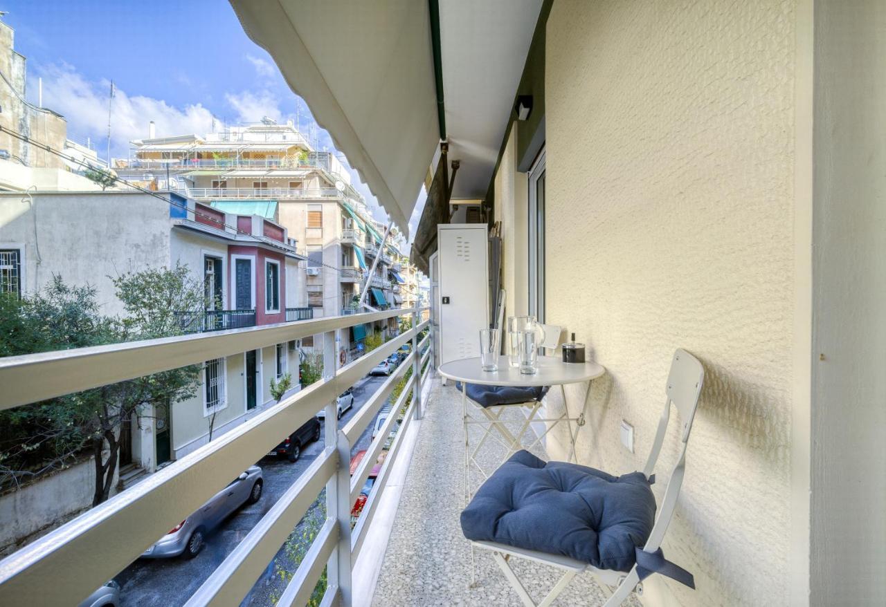 Lovely Sunlit Central Athens 2 Bedroom 2 Bathroom Condo ภายนอก รูปภาพ